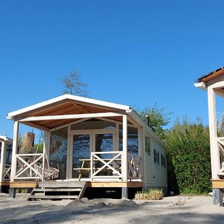 Strandhuisje Hotel Voorthuizen Exterior photo